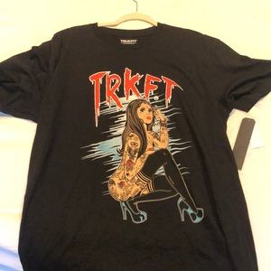 Trukfit t shirt NEW very nice and comfortable